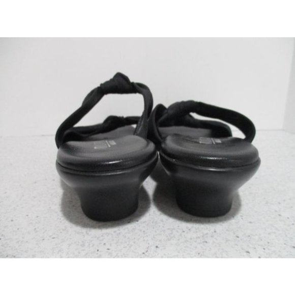 *Munro Black American Twisted Knotted Fabric Slip On Slide Sandals - Picture 6 of 10